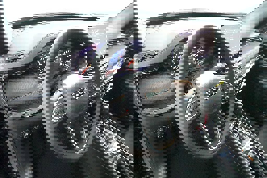 New 2026 Jeep Compass Latitude w/ Sun and Sound Group image 25