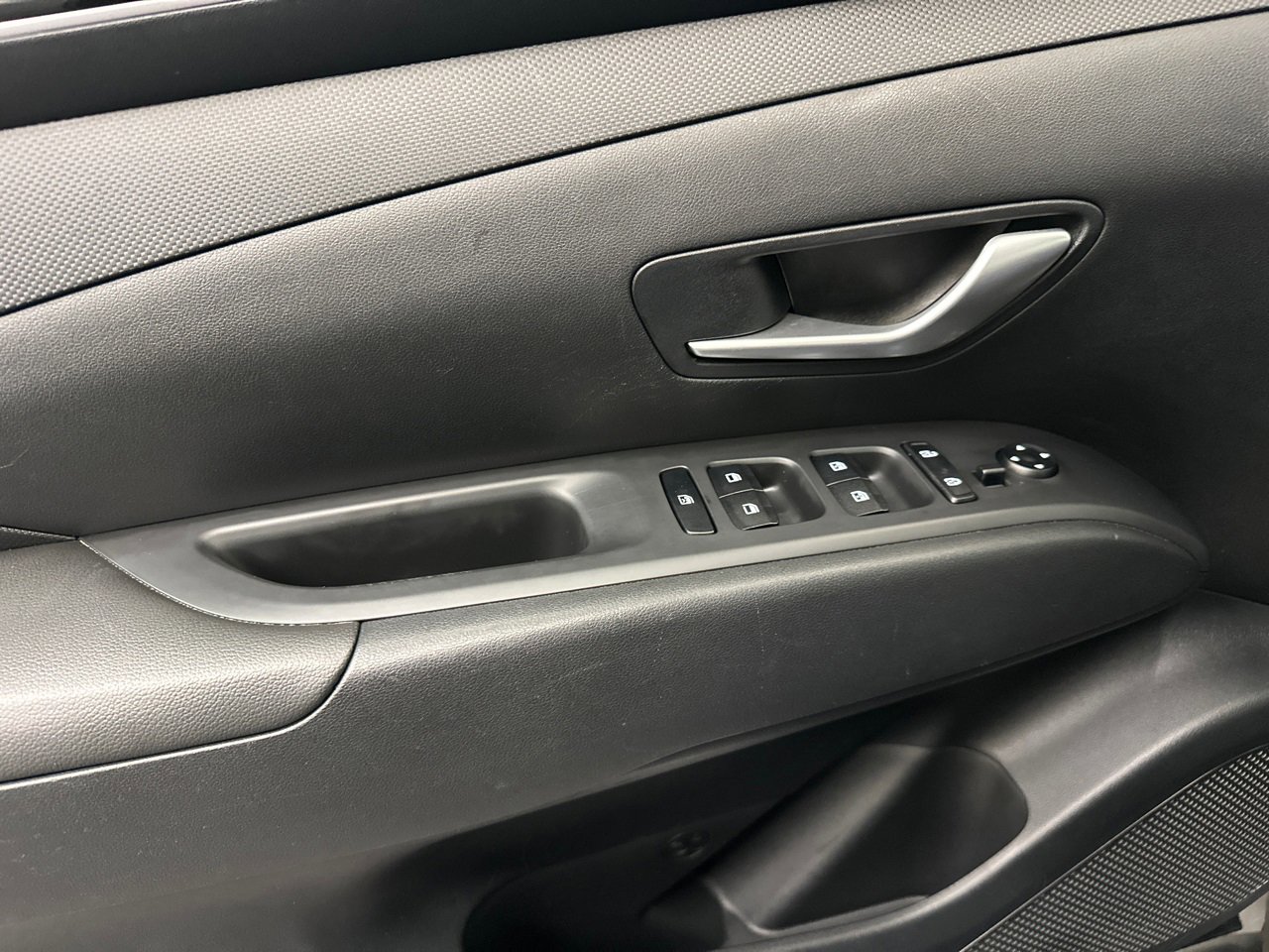 Used 2024 Hyundai Santa Cruz Night image 35