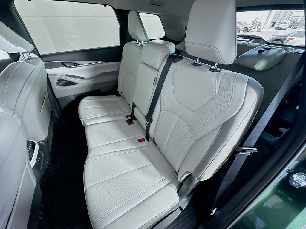 Certified 2026 INFINITI QX60 Luxe w/ Cargo Package FWD image 26