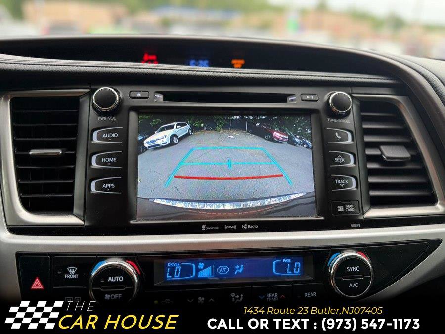 Used 2018 Toyota Highlander XLE w/ Protection Package #3 AWD/4WD image 30