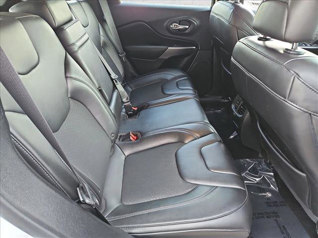 Used 2019 Jeep Cherokee Latitude Plus w/ Cold Weather Group image 25