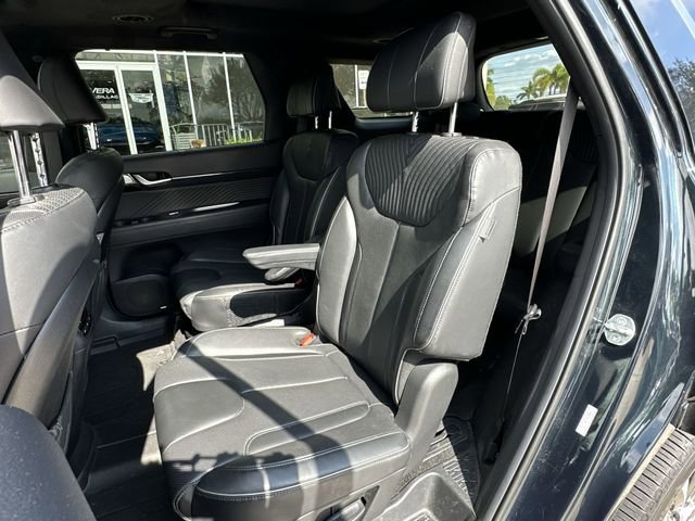 Used 2024 Hyundai Palisade Calligraphy image 25