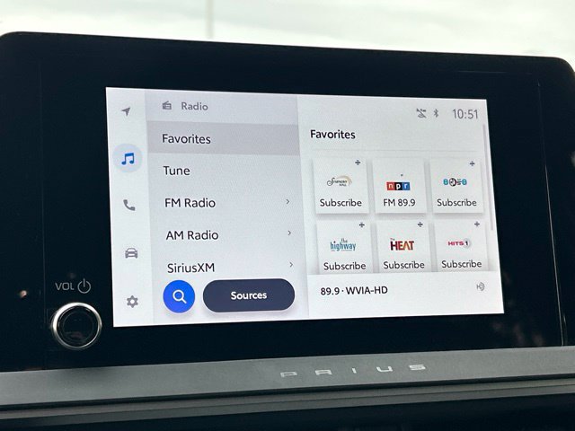 Used 2024 Toyota Prius LE AWD/4WD image 57