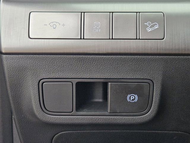 Certified 2025 Hyundai Kona SEL image 23