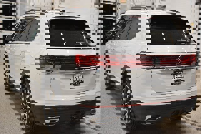 Used 2025 Volkswagen Atlas SE image 10