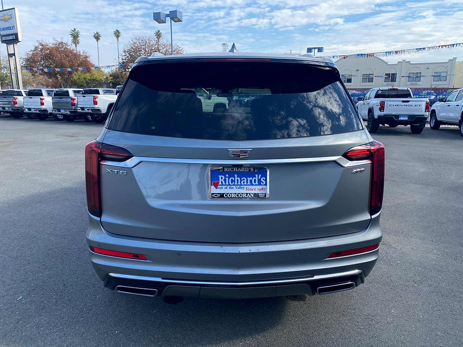 Used 2025 Cadillac XT6 Premium Luxury FWD image 12