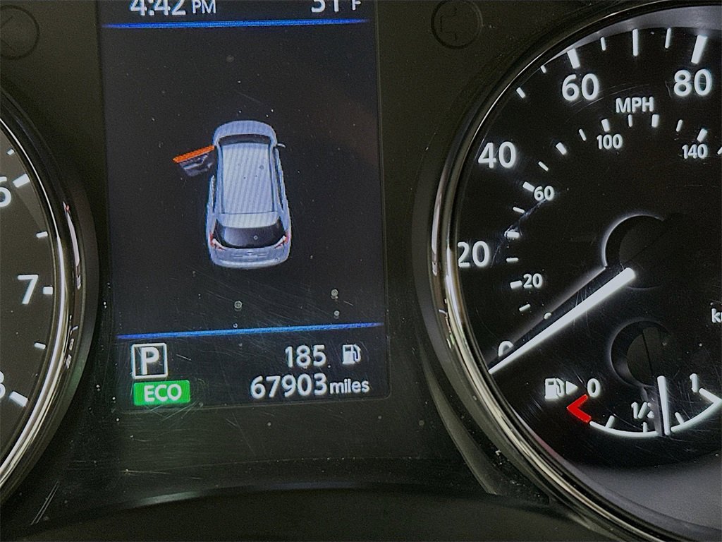 Used 2019 Nissan Rogue SV w/ Premium Package image 13