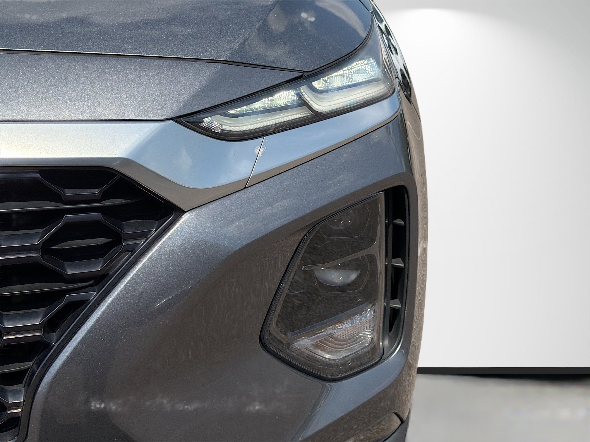 Used 2019 Hyundai Santa Fe Limited image 9