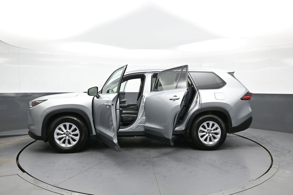 Certified 2025 Toyota Grand Highlander AWD image 44
