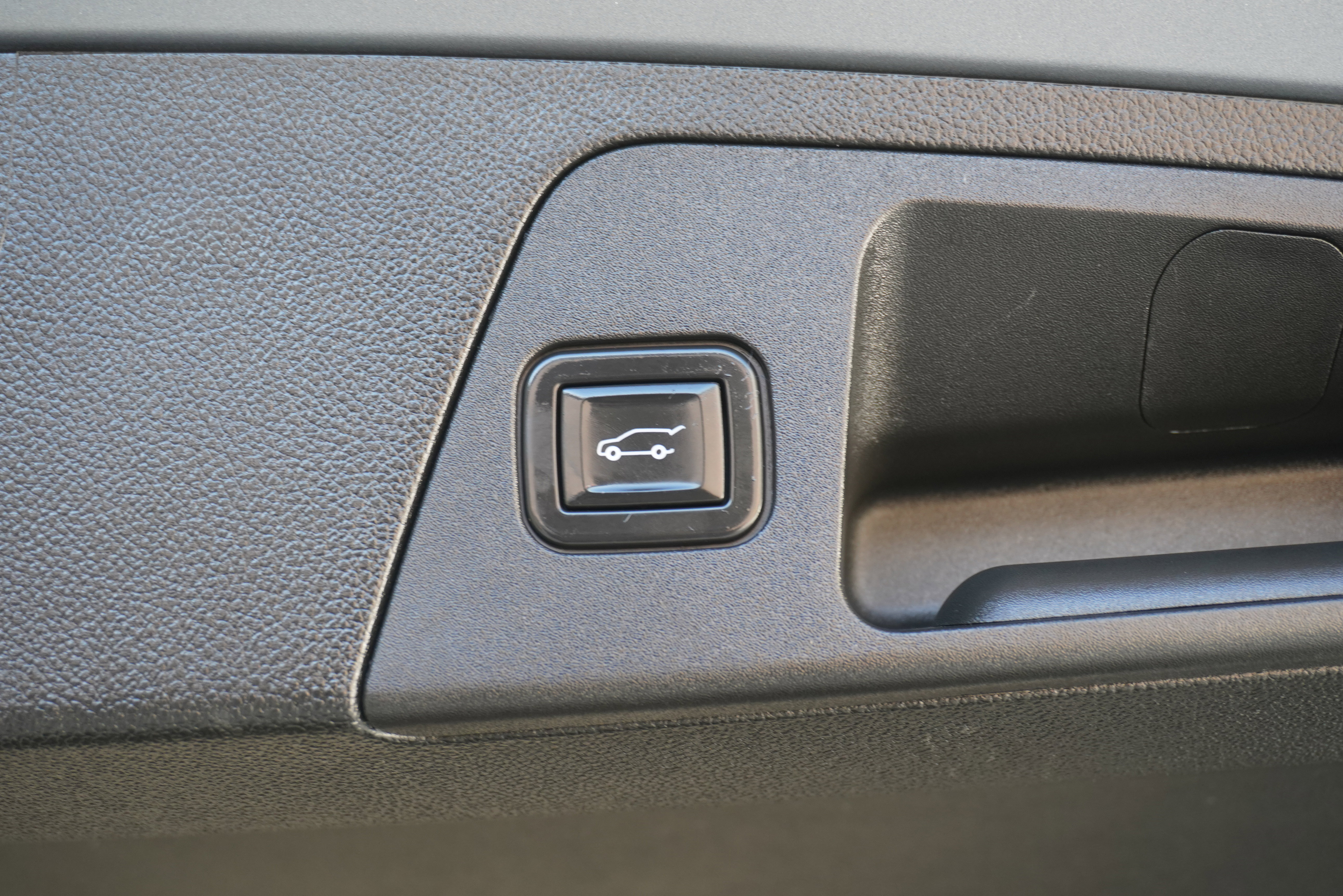 Used 2020 Buick Envision Essence image 27