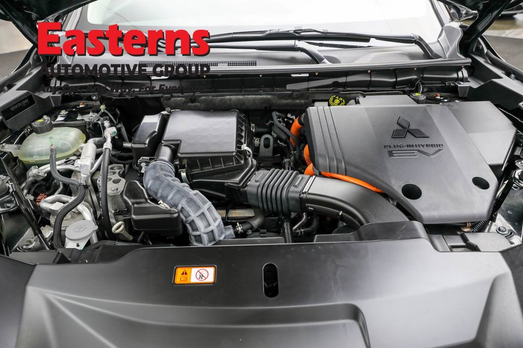 Used 2023 Mitsubishi Outlander SE image 7