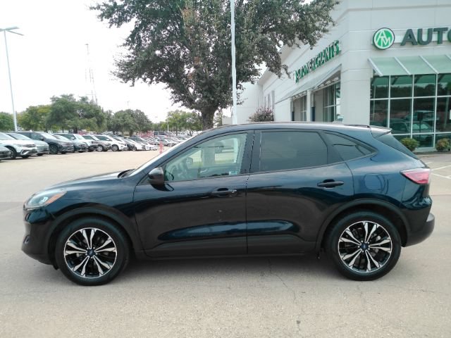 Used 2021 Ford Escape SE w/ SE Sport Appearance Package FWD image 11