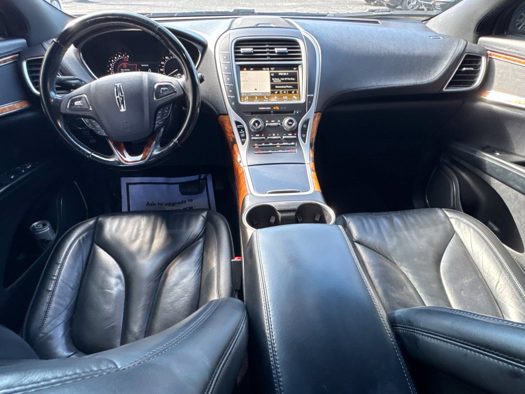 Used 2017 Lincoln MKX Select w/ Select Plus Package AWD/4WD image 16