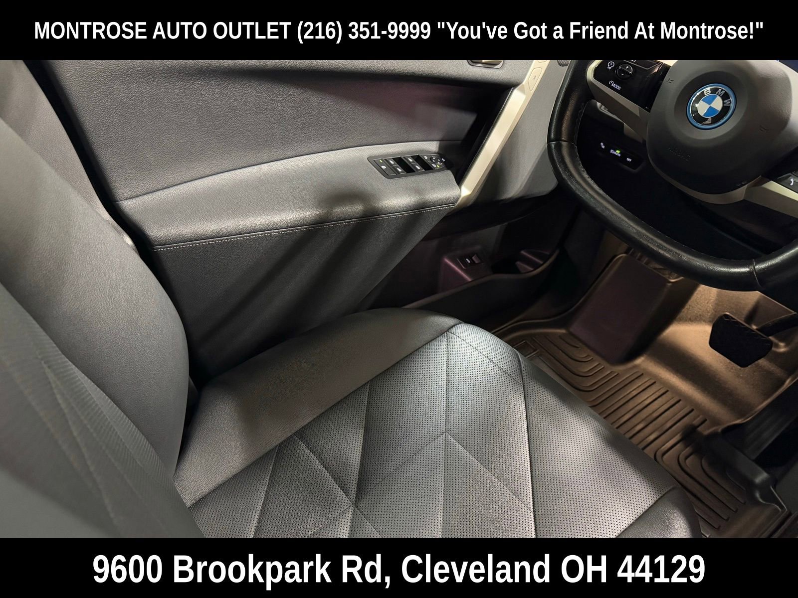 Used 2022 BMW iX xDrive50 w/ Convenience Package image 39