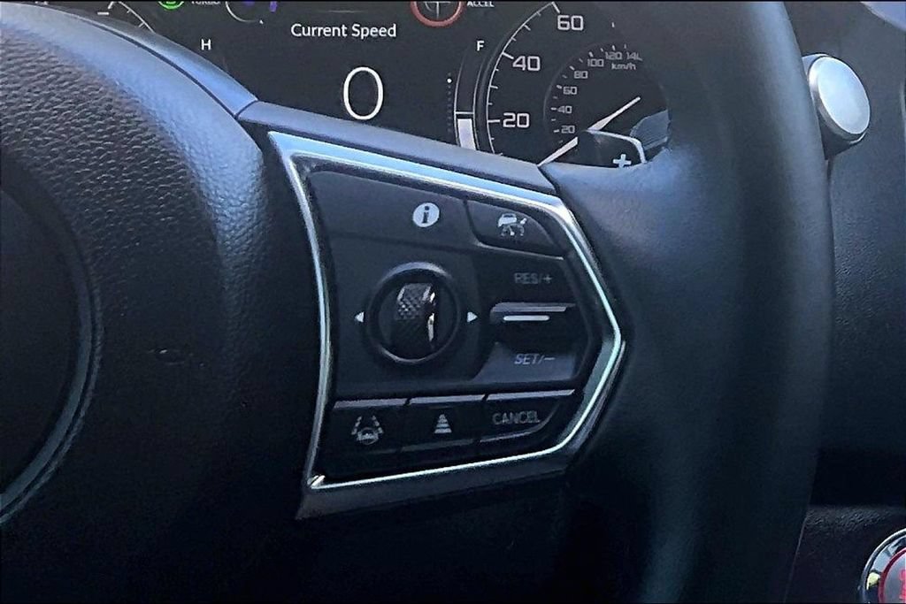 Used 2025 Acura RDX SH-AWD image 28