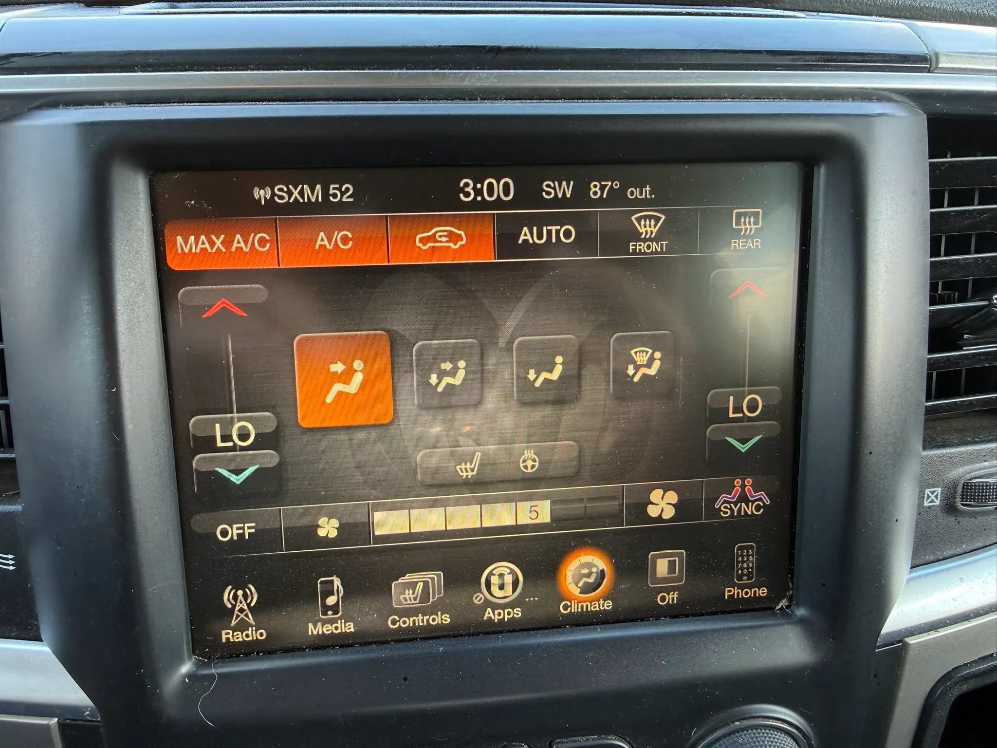Used 2017 RAM 2500 Big Horn w/ Black Appearance Group AWD/4WD image 19