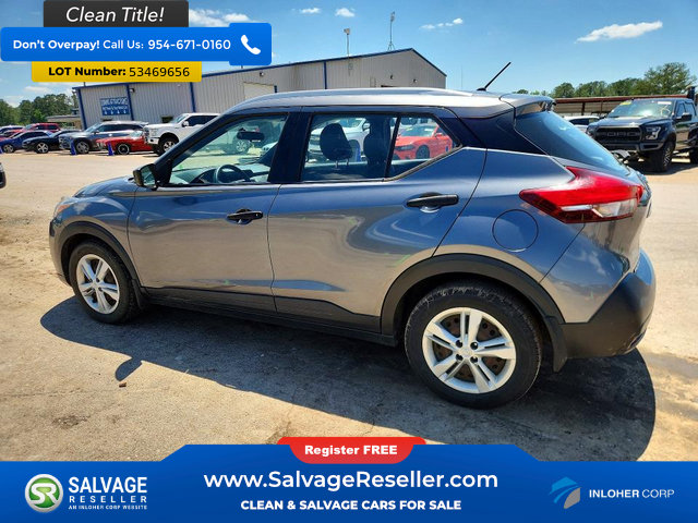 Used 2018 Nissan Kicks S FWD image 3