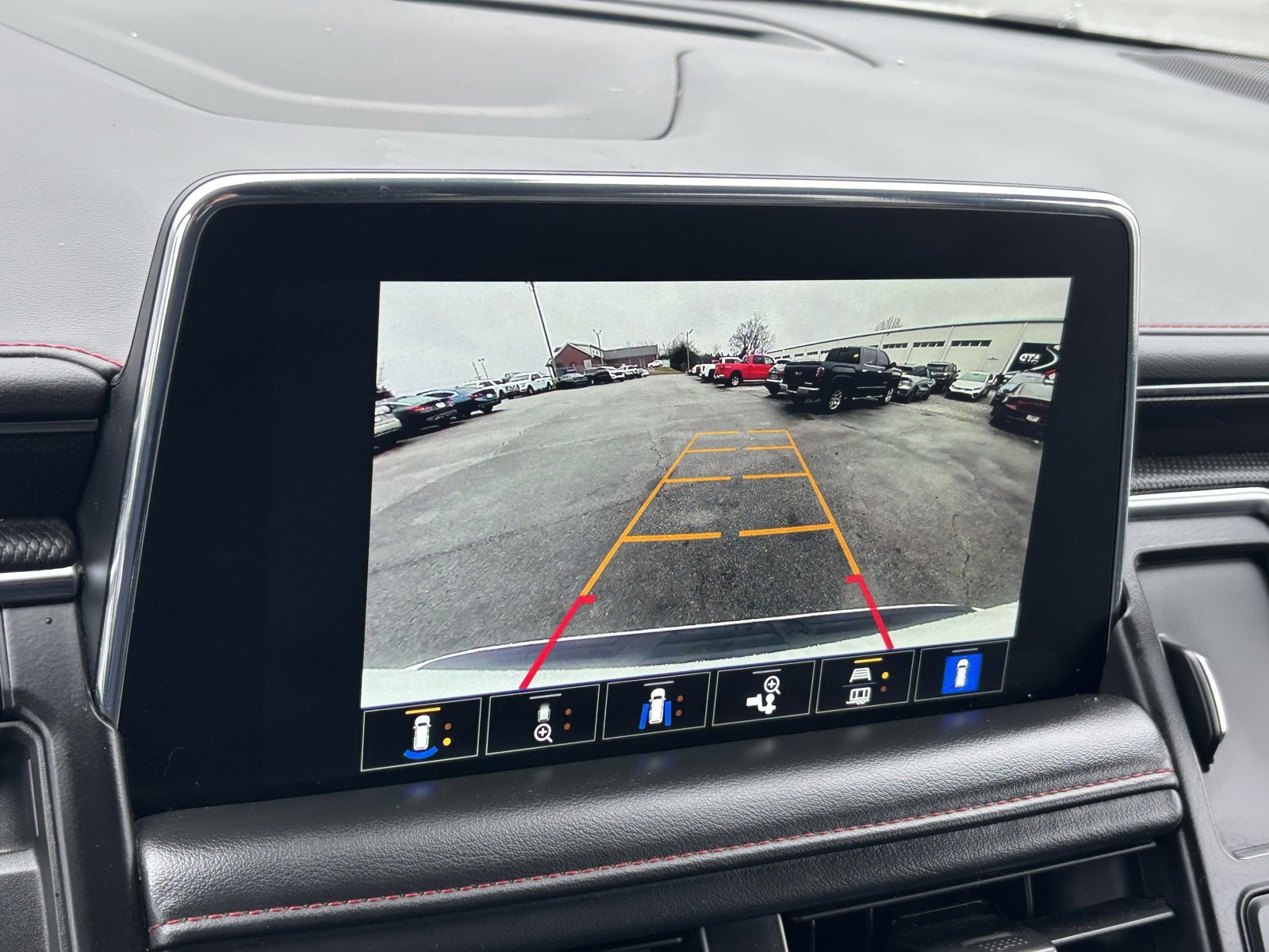 Used 2022 Chevrolet Tahoe RST w/ Luxury Package image 7