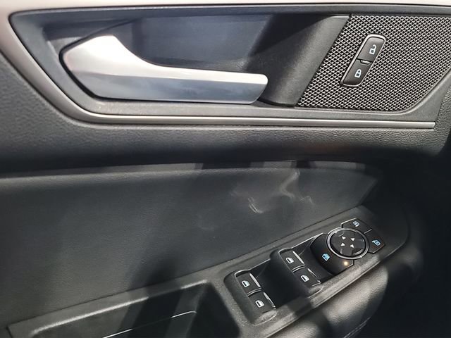 Used 2022 Ford Edge SEL w/ Convenience Package image 21