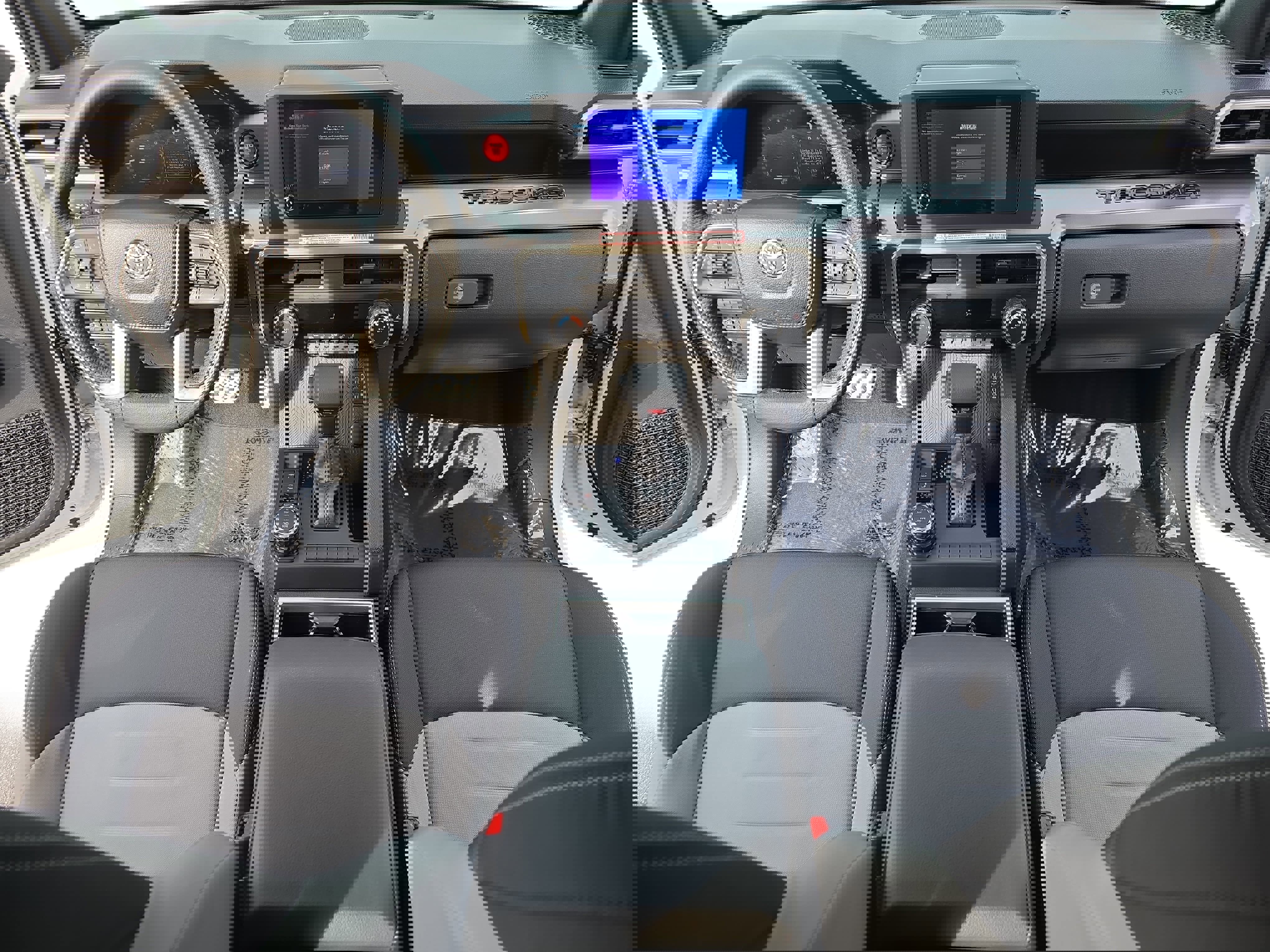 Used 2025 Toyota Tacoma TRD Sport image 9