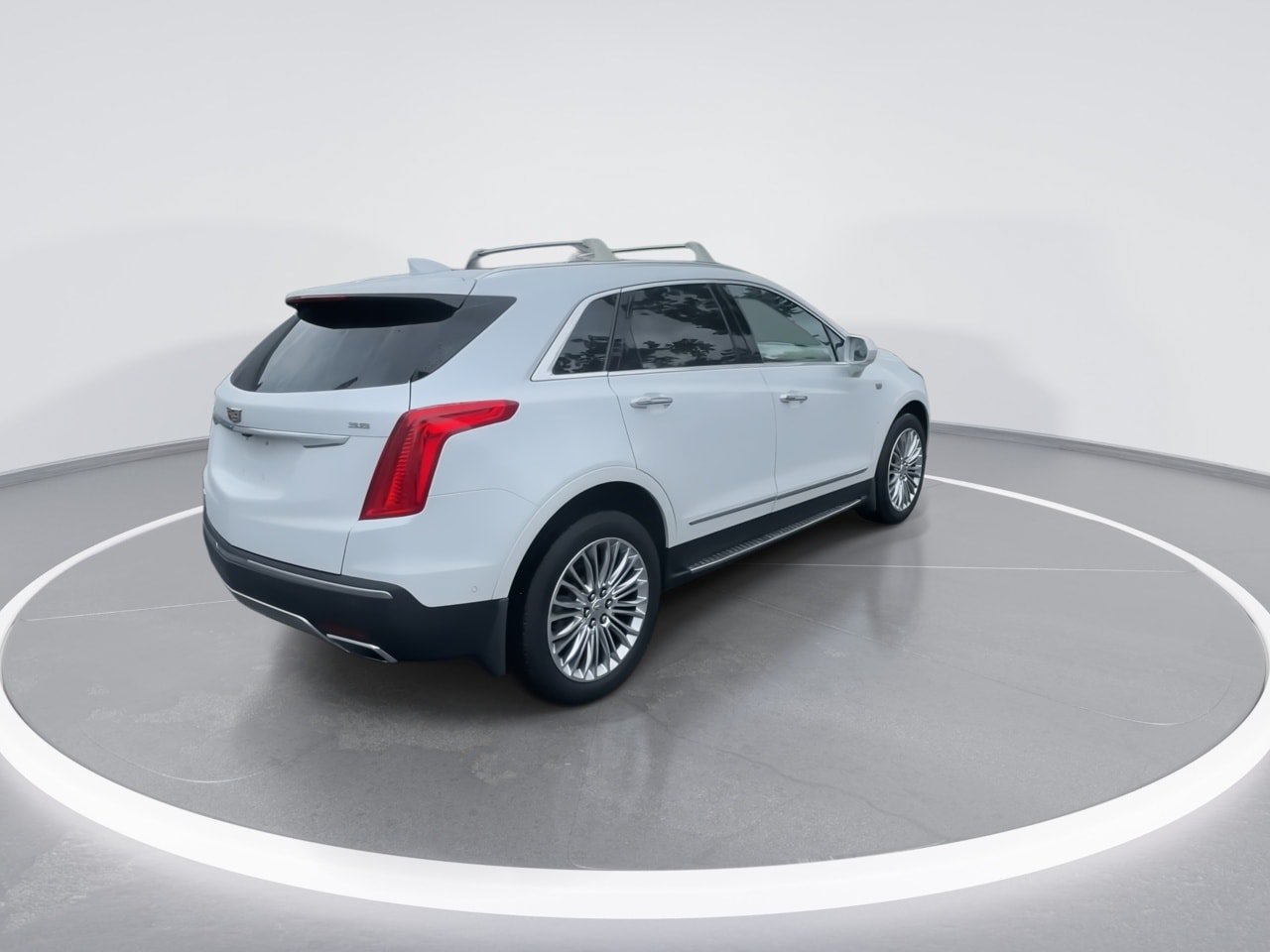 Used 2019 Cadillac XT5 Platinum AWD/4WD image 19