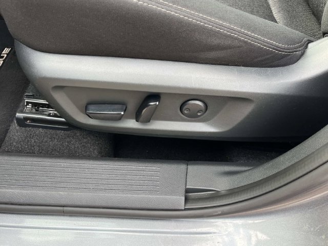 Used 2024 Nissan Rogue SV AWD/4WD image 29