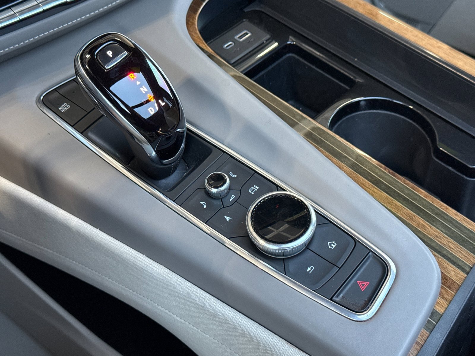 Used 2021 Cadillac Escalade Sport Platinum image 25