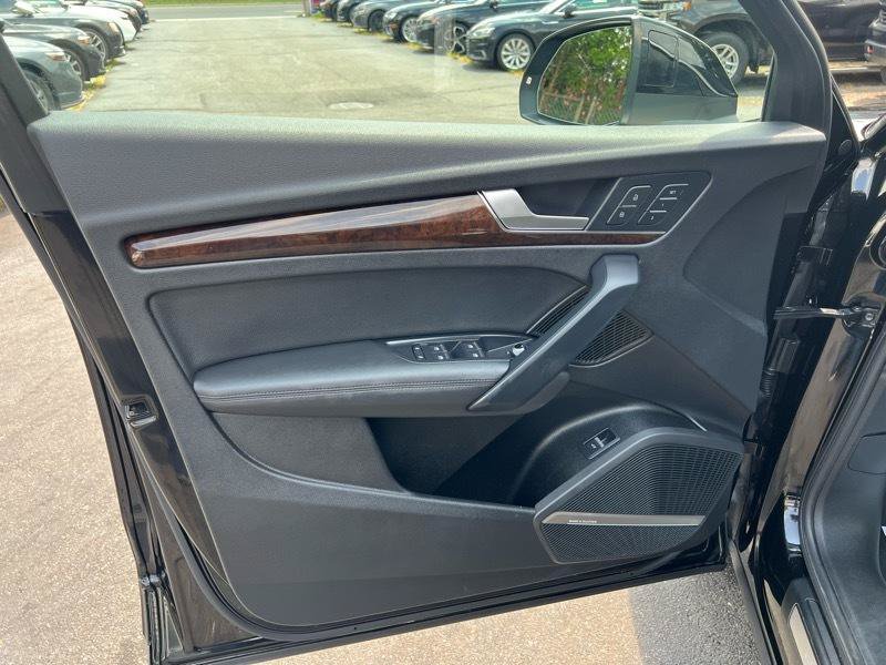 Used 2019 Audi Q5 2.0T Premium Plus w/ Premium Plus Package AWD/4WD image 28