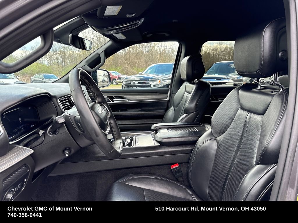 Used 2024 Jeep Wagoneer Series II AWD/4WD image 11