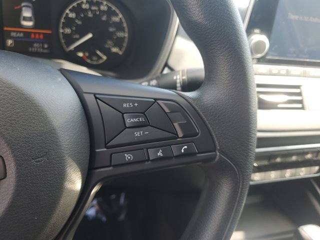 Certified 2025 Nissan Altima 2.5 S FWD image 17