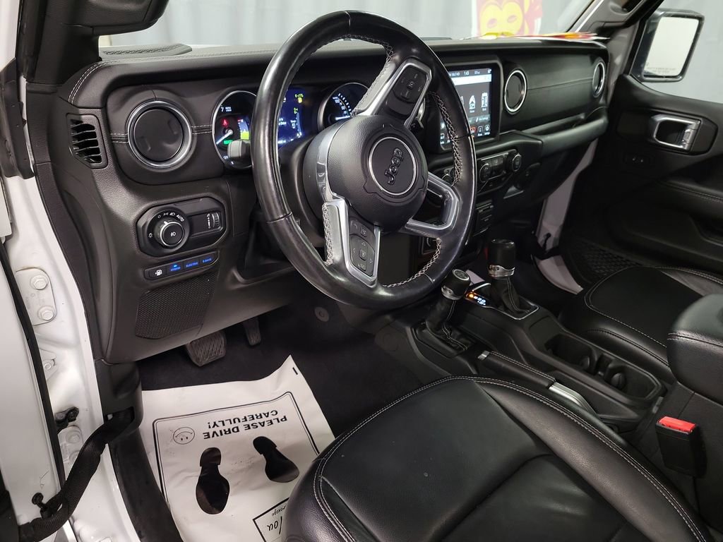Used 2023 Jeep Wrangler Unlimited Sahara w/ Cold Weather Group image 13