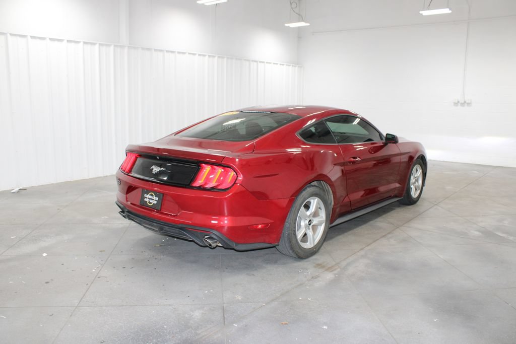 Used 2018 Ford Mustang Coupe RWD image 9