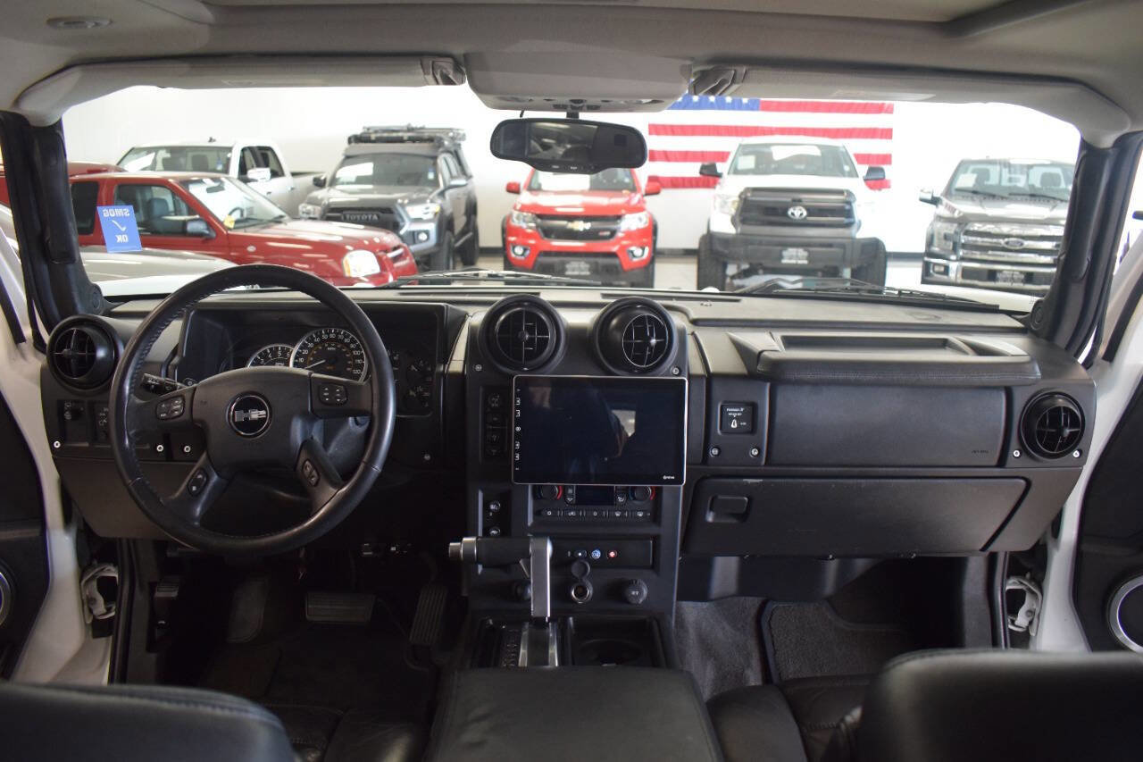 Used 2005 HUMMER H2 w/ Preferred Equipment Group image 46