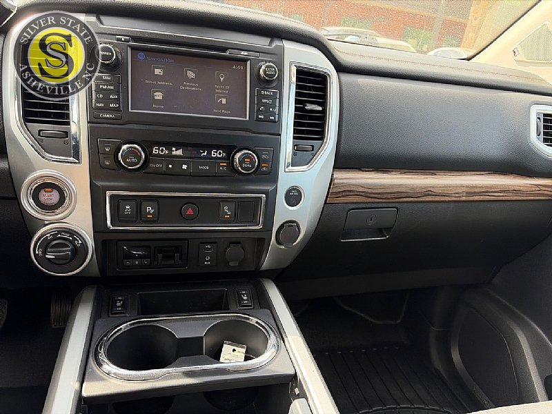 Used 2018 Nissan Titan SL w/ Chrome Package AWD/4WD image 20