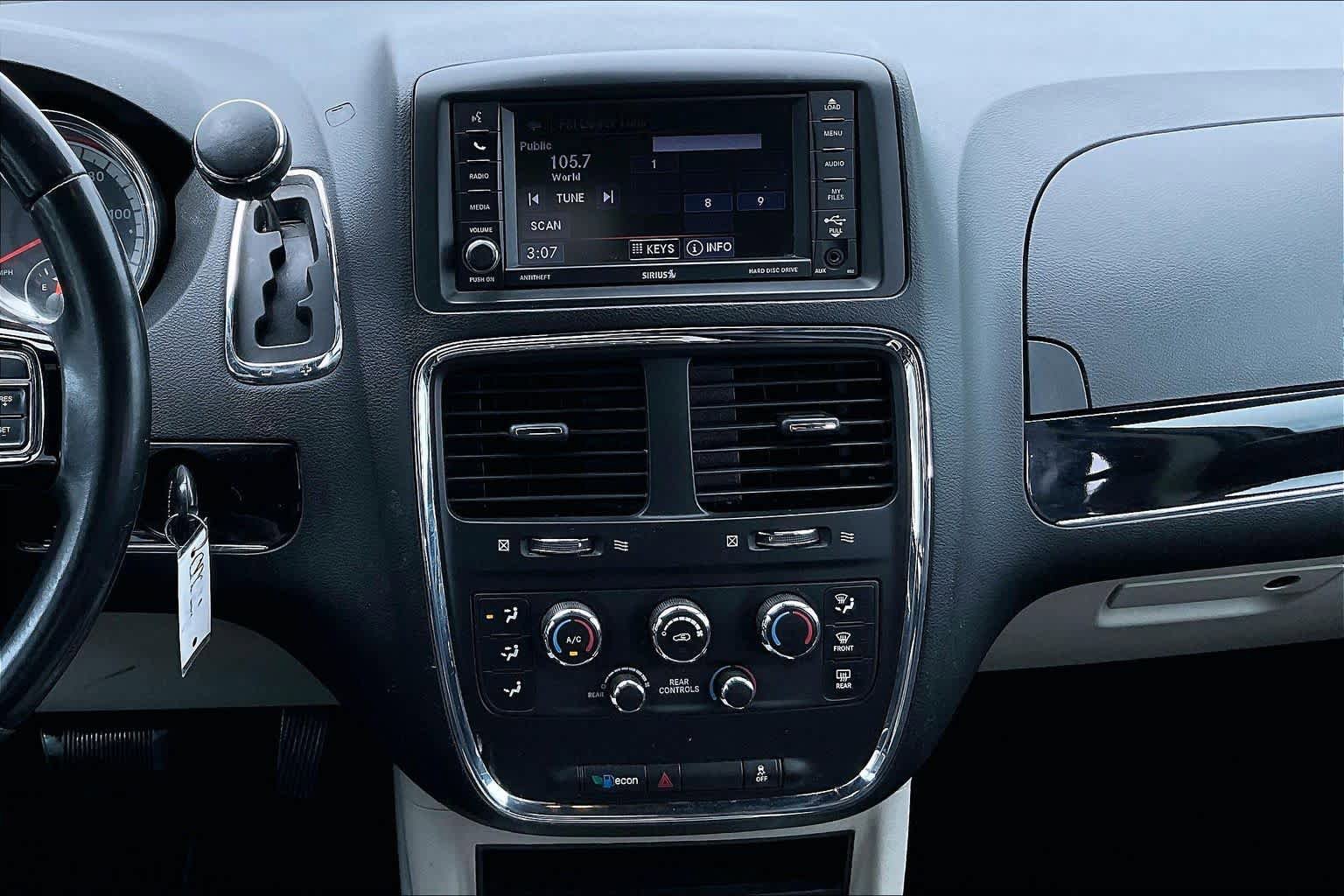 Used 2019 Dodge Grand Caravan SXT FWD image 8