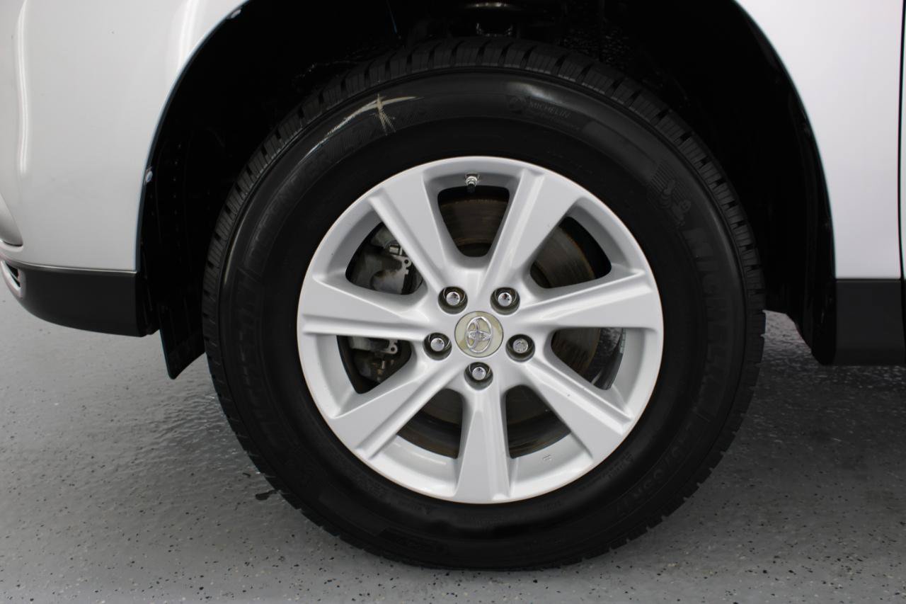 Used 2011 Toyota Highlander SE w/ Tow Pkg FWD image 80