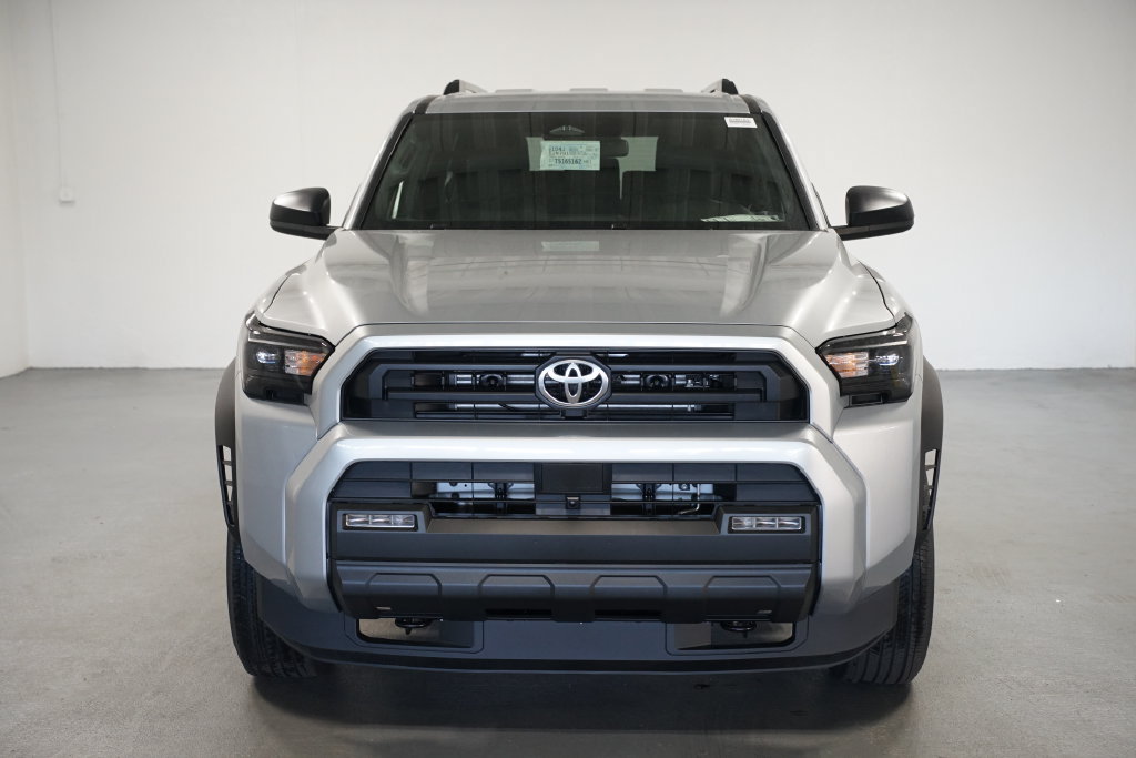 New 2026 Toyota 4Runner SR5 AWD/4WD image 2
