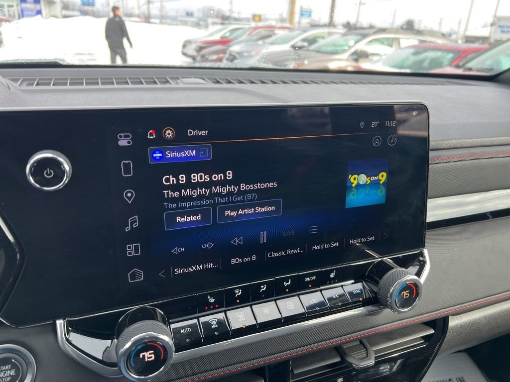 Used 2024 Chevrolet Colorado Z71 w/ Z71 Convenience Package 2 image 12