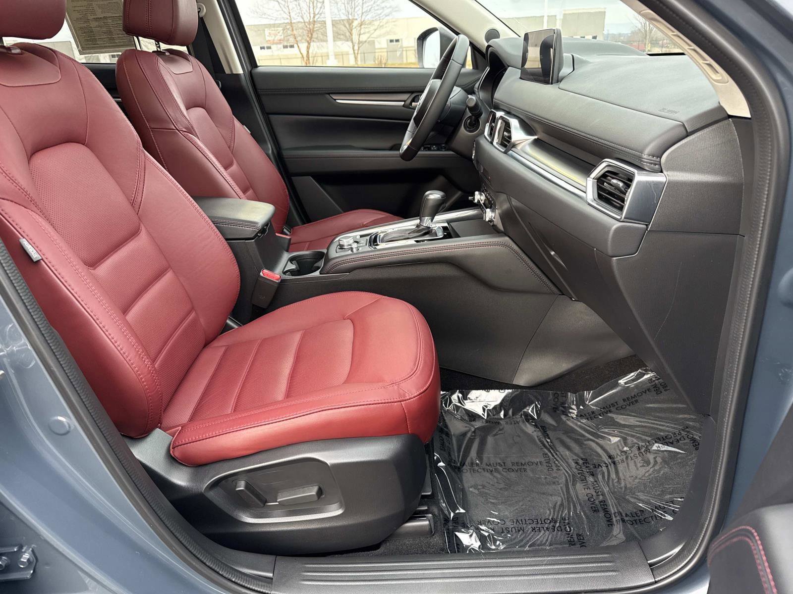 Used 2023 MAZDA CX-5 Carbon Edition image 19