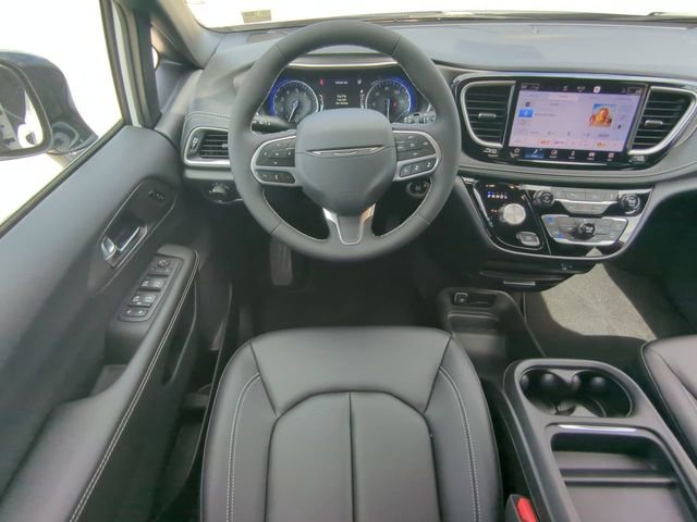 New 2027 Chrysler Pacifica Select FWD image 20