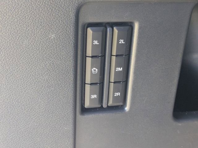 Used 2024 Ford Expedition Limited image 37