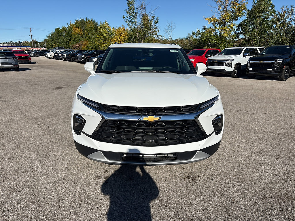 New 2026 Chevrolet Blazer LT w/ Convenience Package AWD/4WD image 8