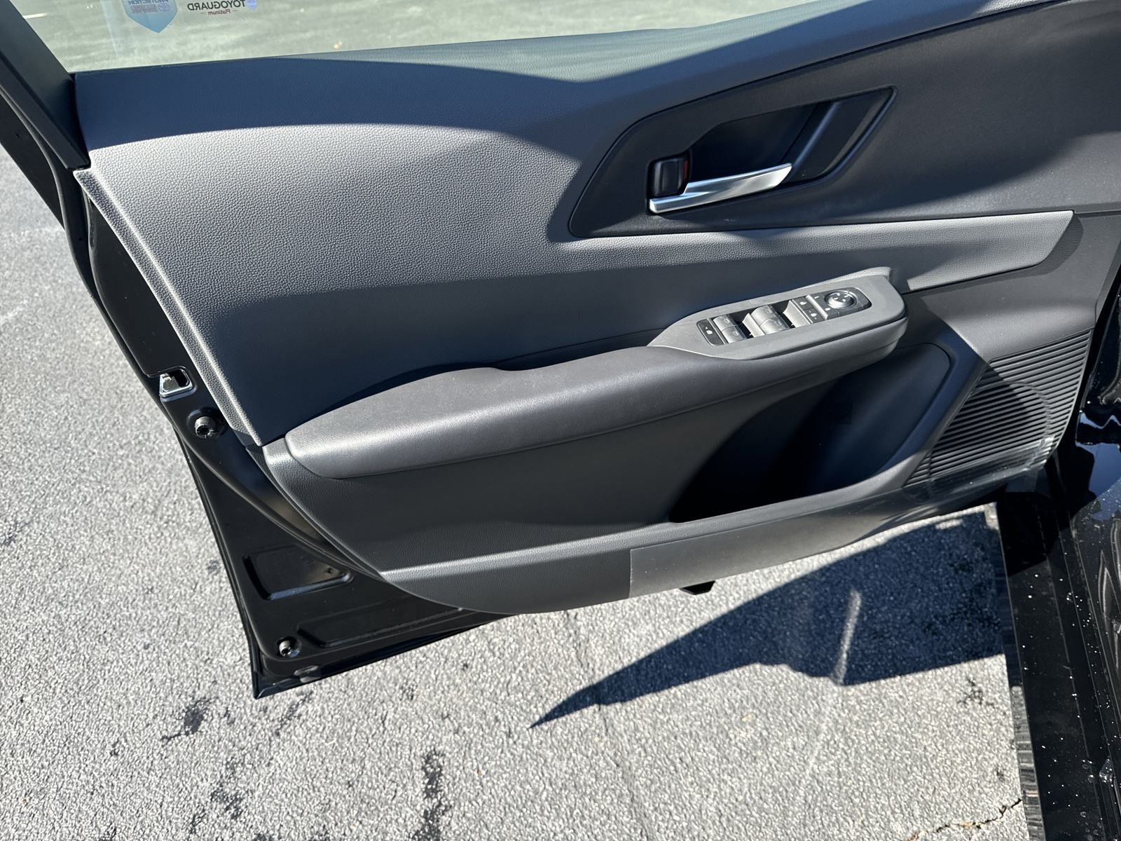 New 2024 Toyota Prius XLE FWD image 22
