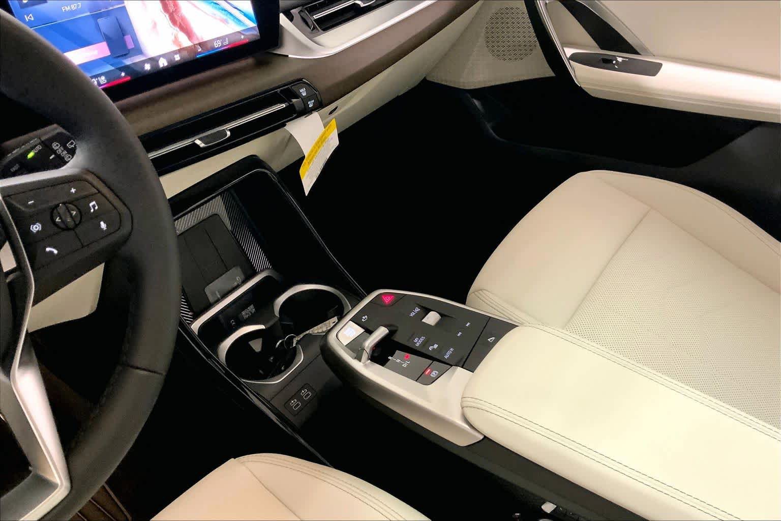 New 2026 BMW X1 xDrive28i w/ Technology Package AWD/4WD image 7