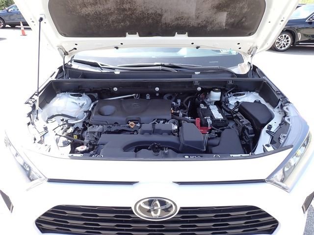 Certified 2022 Toyota RAV4 LE w/ Carpet Mat Package (TMS) FWD image 13
