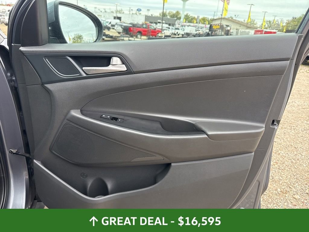 Used 2021 Hyundai Tucson SE image 34