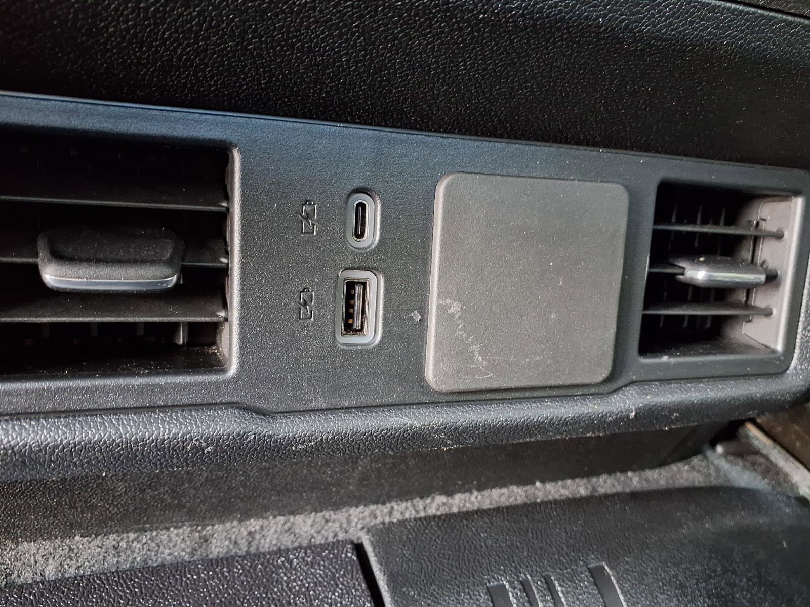 Used 2024 Chevrolet Silverado 2500 Custom w/ Custom Convenience Package image 23