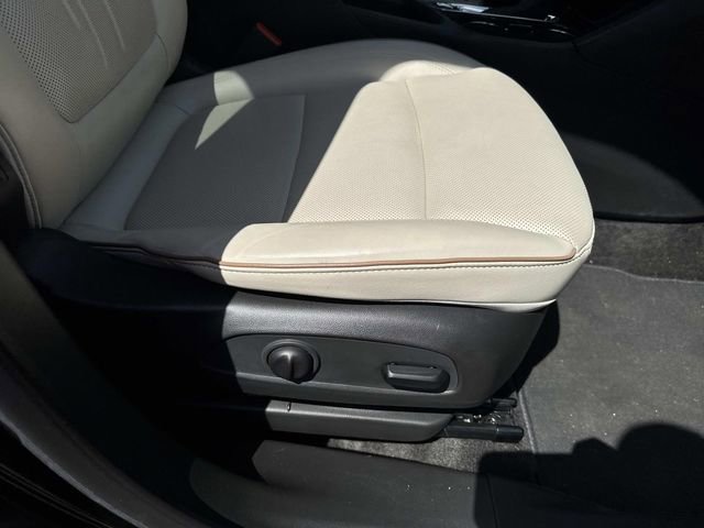 Used 2024 Buick Encore GX Avenir w/ Avenir Technology Package image 16