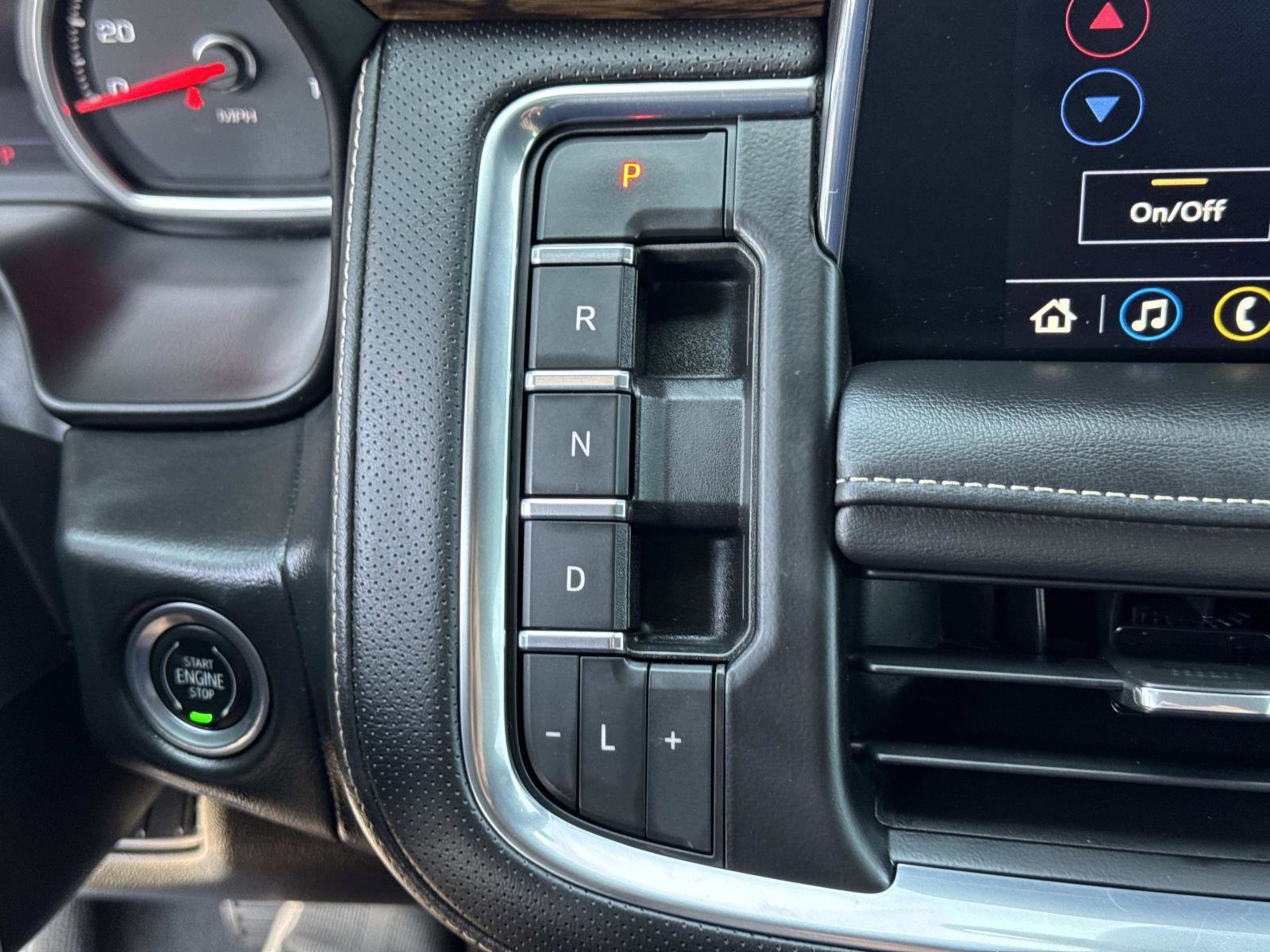 Used 2021 Chevrolet Tahoe Premier w/ Max Trailering Package image 16