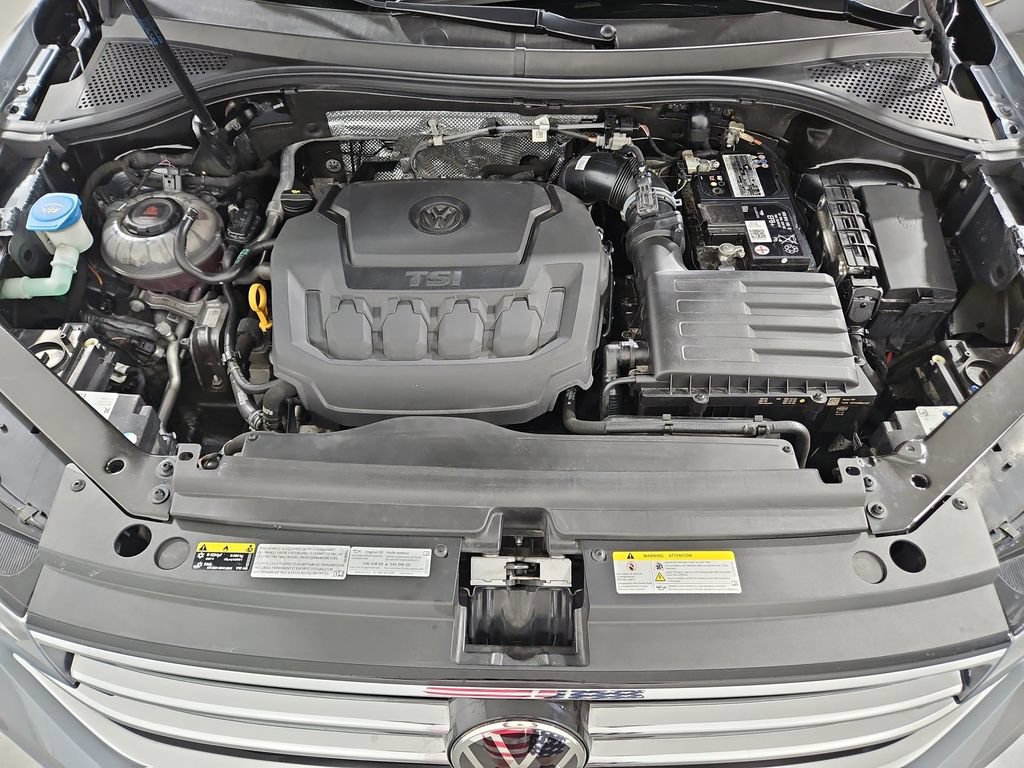 Used 2022 Volkswagen Tiguan SE AWD/4WD image 21